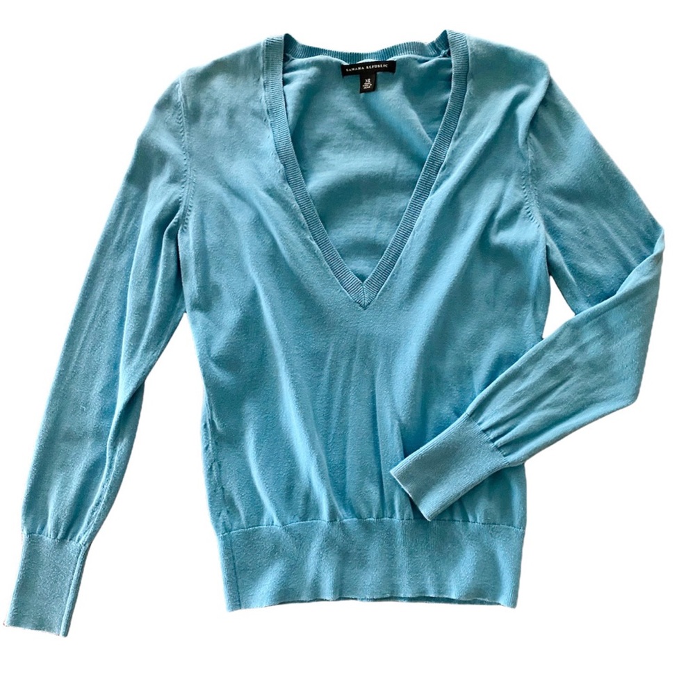 [Banana Republic] Blue V-Neck Sweater